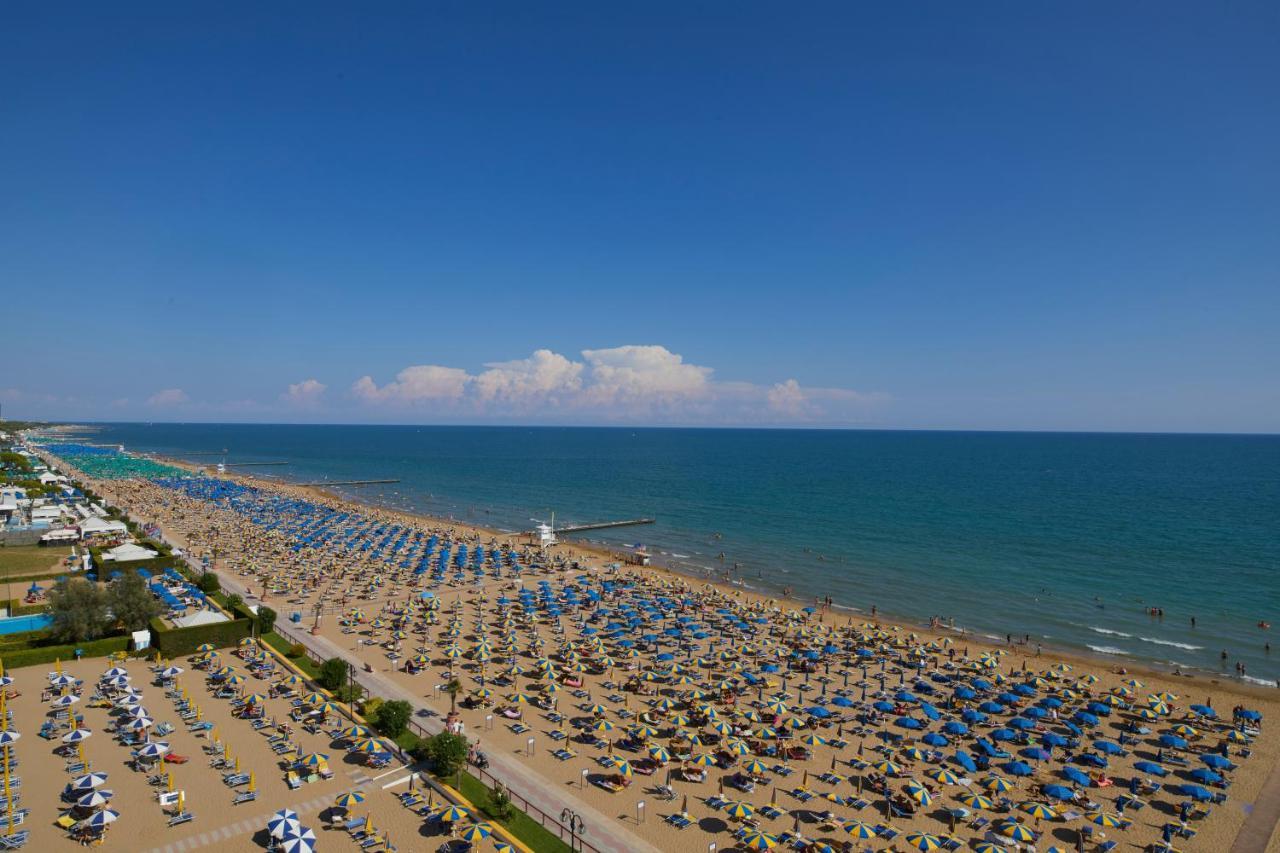 Termini Beach Hotel & Suites Лидо ди Йезоло Екстериор снимка